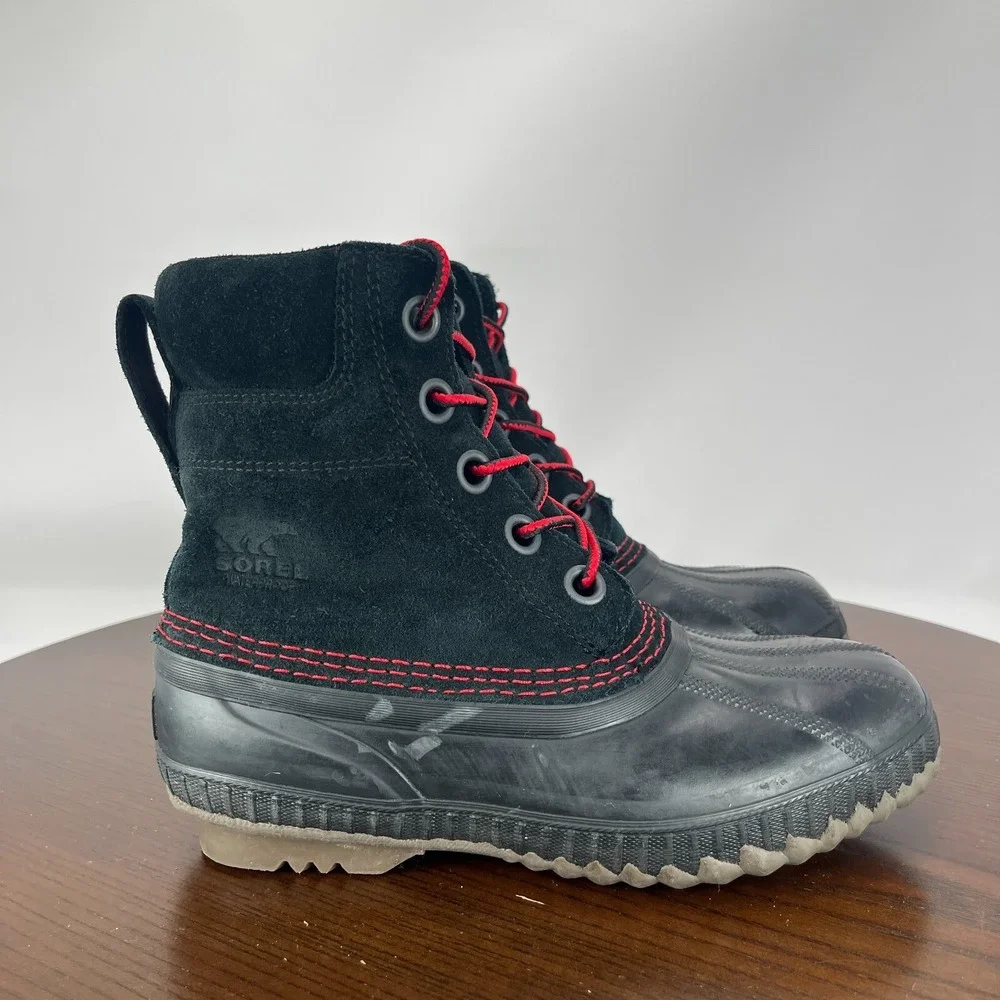 Sorel Cheyanne II‎ Youth Girls Boots 4 Black Red Suede Waterproof Duck Shoes